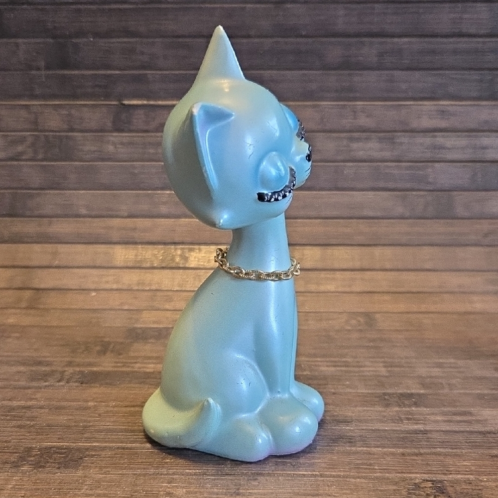 Elegant Blue Cat Figurines - Picture 5 of 15